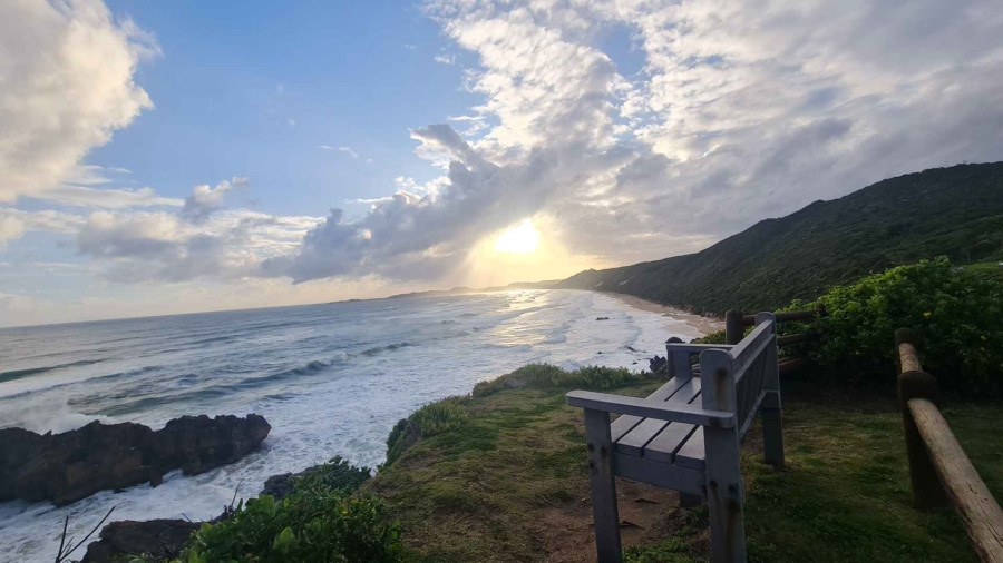 6 Bedroom Property for Sale in Brenton On Sea Western Cape